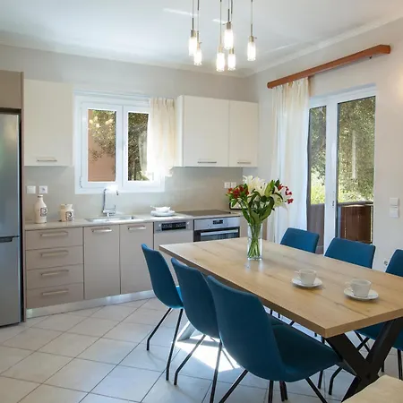 Evridiki's Áyios Nikítas