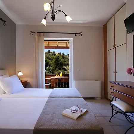 Nyaraló Evridiki's Áyios Nikítas