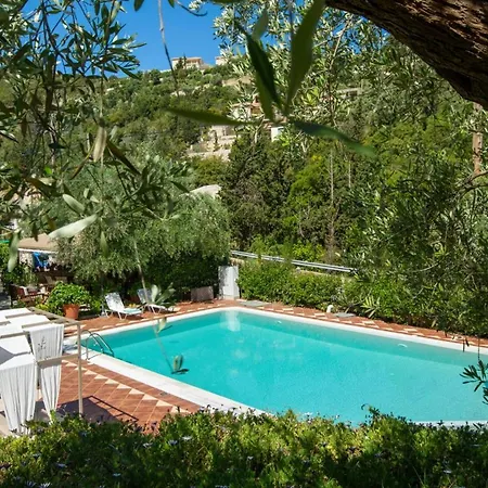 Evridiki's * Áyios Nikítas