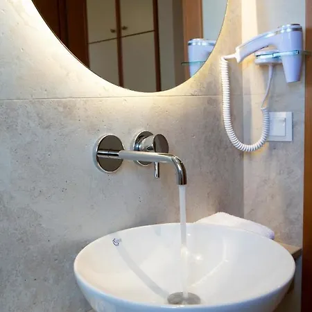 Evridiki's * Áyios Nikítas